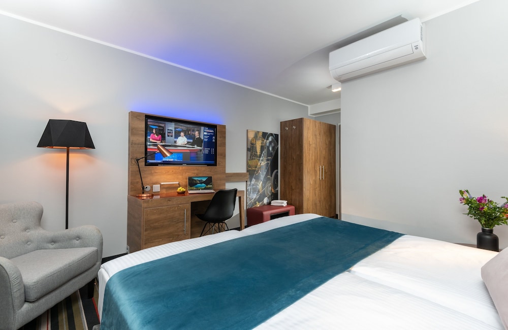 

Milano - Schönefeld - Leonardo Boutique Hotel Berlin City South
