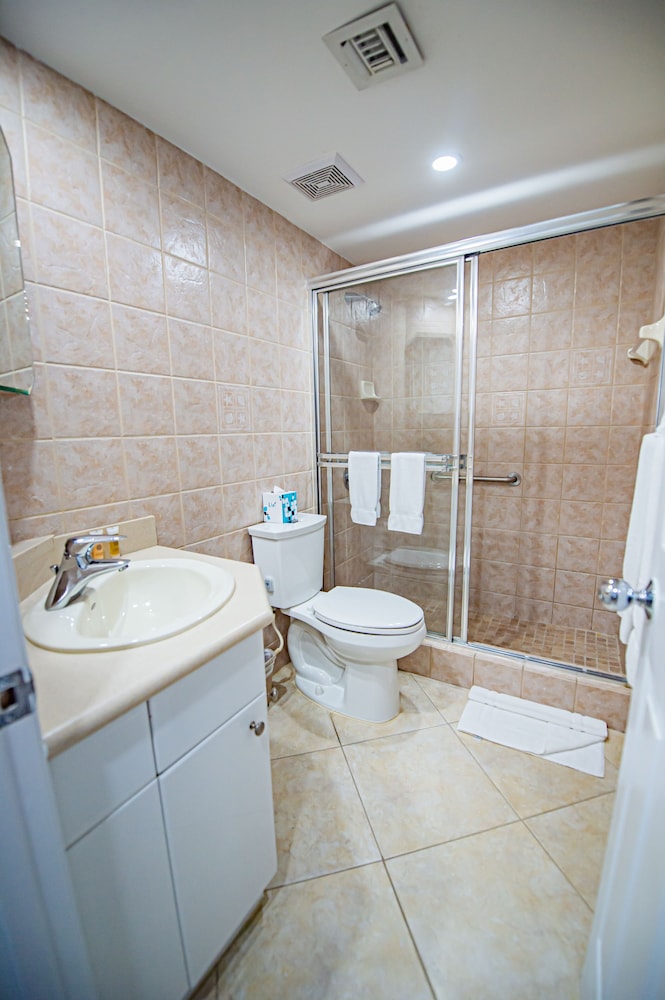 

Milano - Grand Cayman, Caraibi - Seven Mile Beach Resort & Club