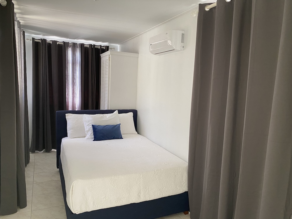 

Milano - Worthing - The Royal Bliss Barbados