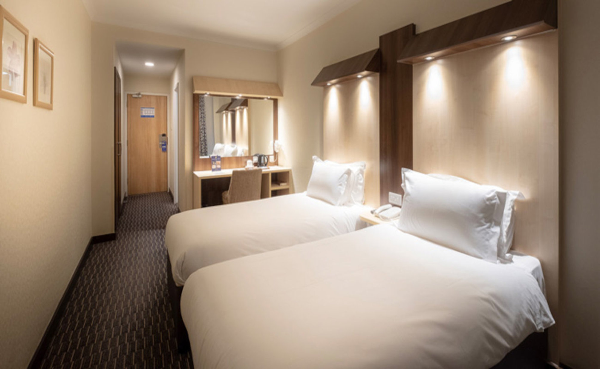 

Bolzano - Londra - Royal National Hotel