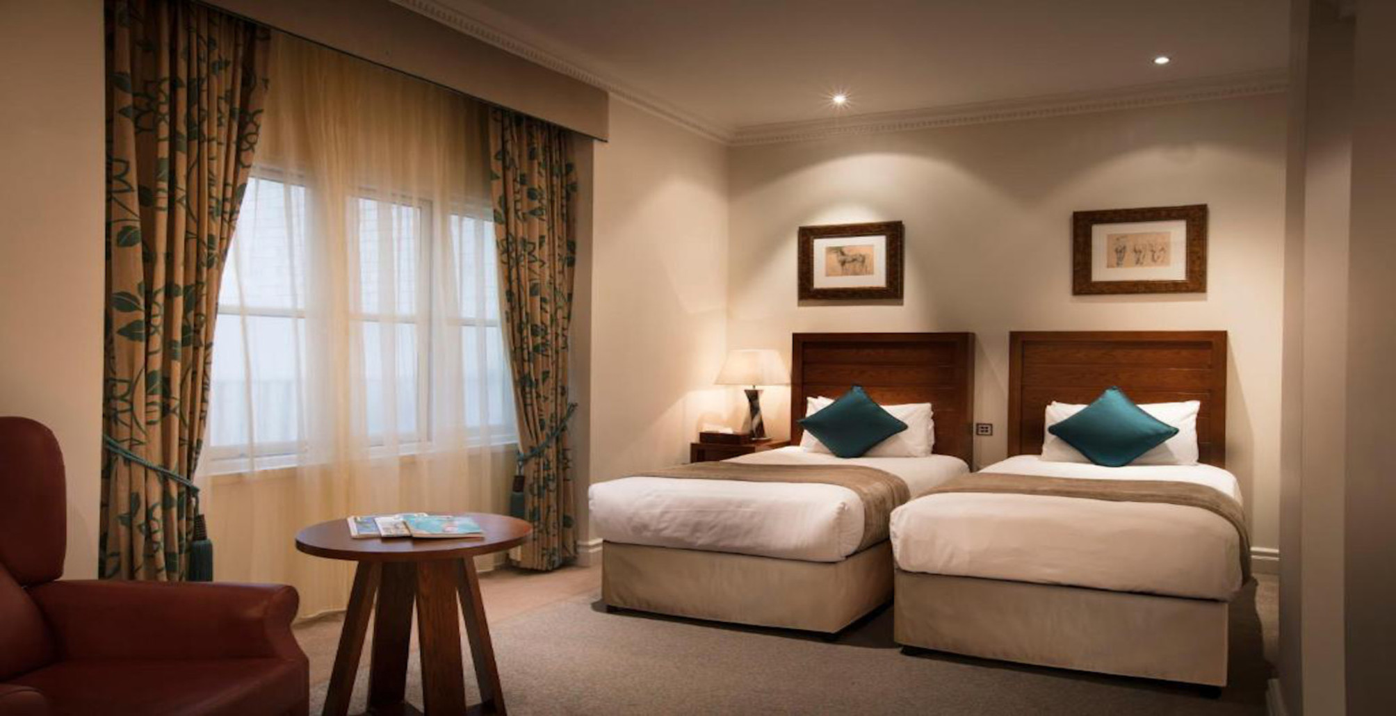 Twin standard room
