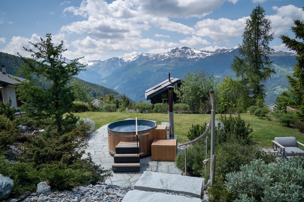 

Bari - Grimentz - Chandolin Boutique Hotel