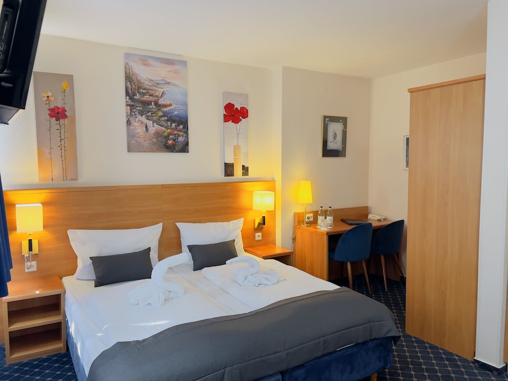

Napoli - Amburgo - Elbbrücken Hotel