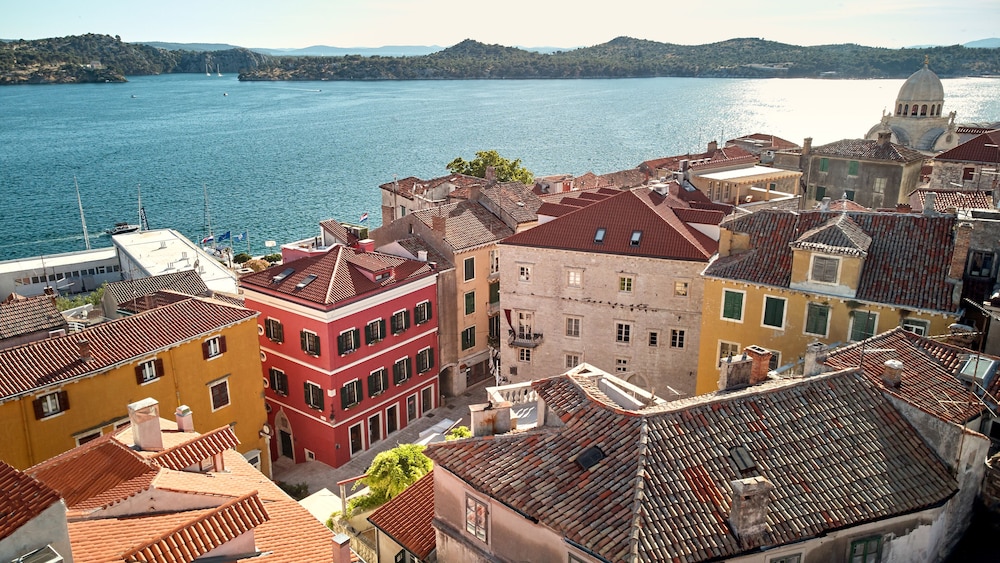 Palace Divnic by Armerun Heritage Hotel