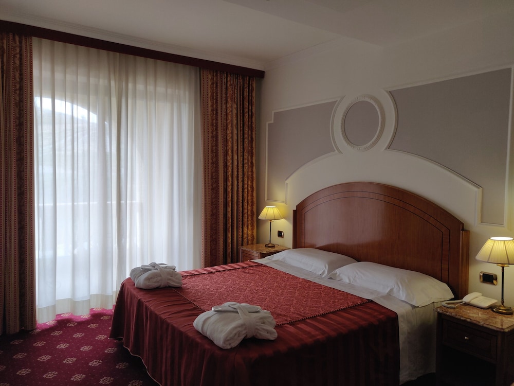 

Venezia - Roccella Jonica - Parco dei Principi Hotel