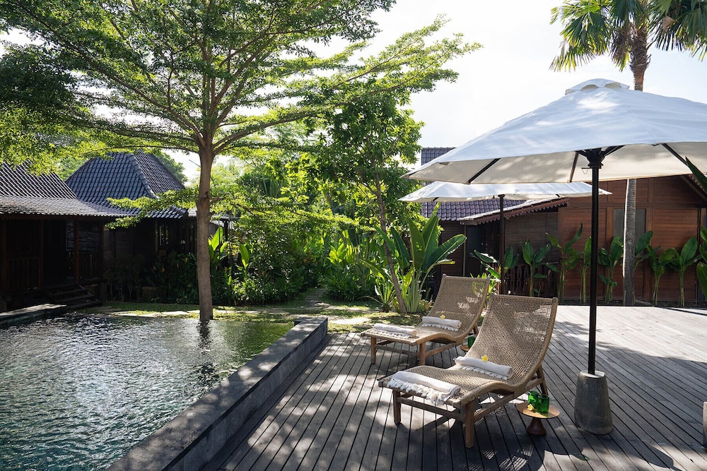 

Roma - Canggu - Kayu Village
