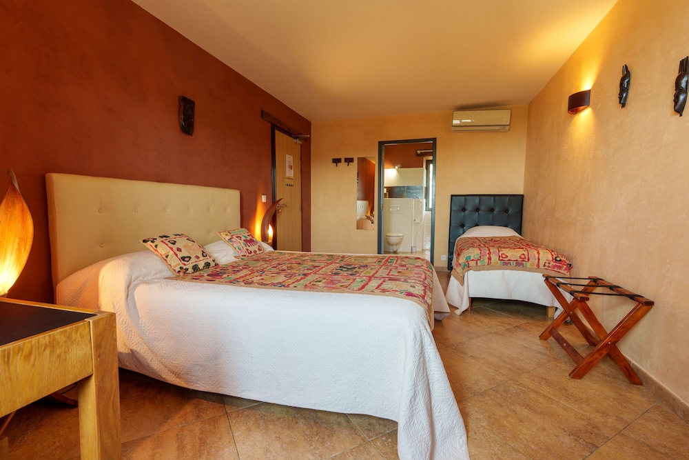 

Milano - Macinaggio - Hotel Le Saint Jean