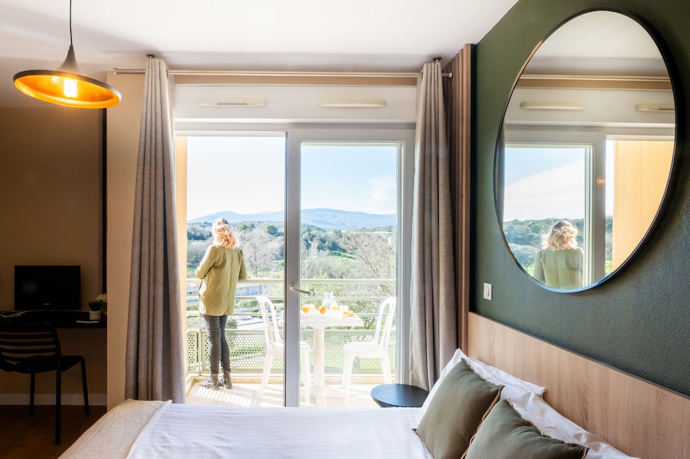 

Roma - Valbonne - Nemea Appart Hotel Green Side Biot Sophia Antipolis