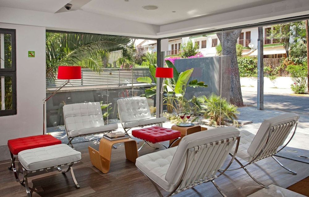 

Milano - Vilanova i la Geltrú - Hotel Sitges
