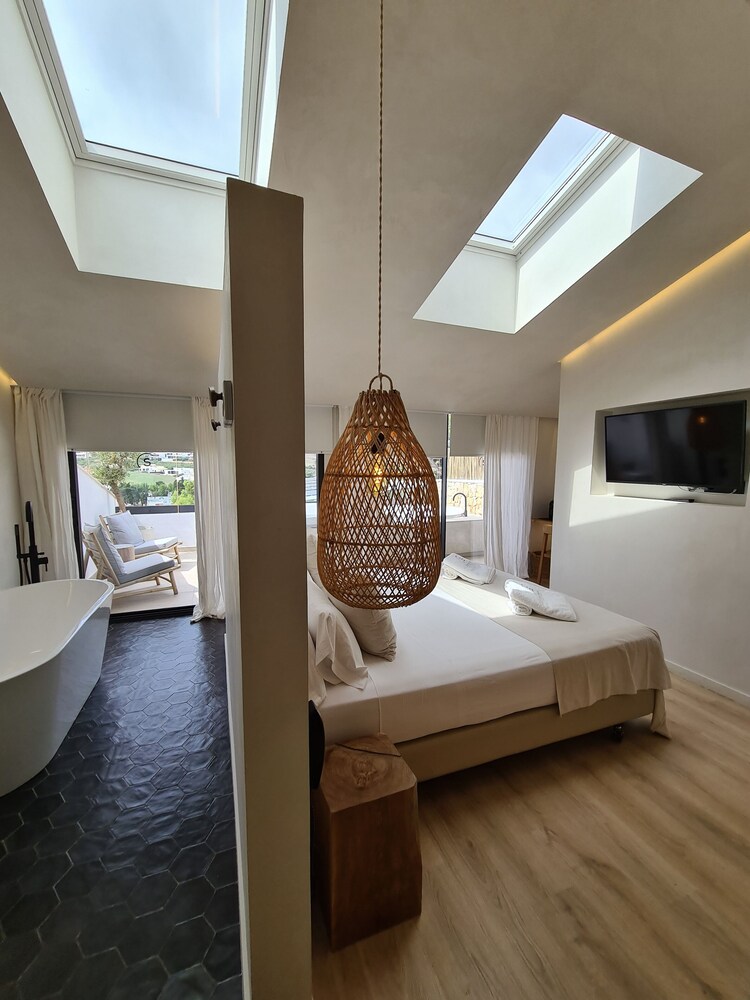 

Palermo - Arenal D'En Castell - S´Estancia Suites