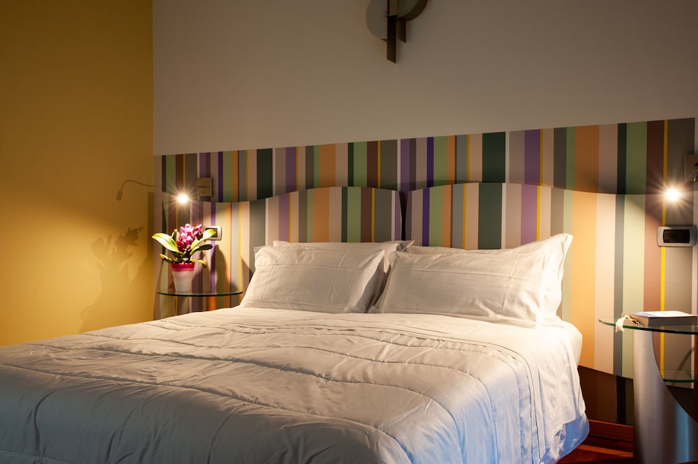 

Cagliari - Anguillara Sabazia - HA Hotel