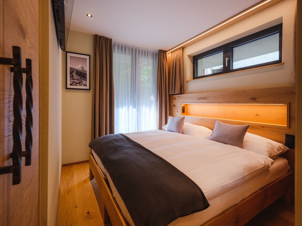 

Napoli - Zermatt - Hotel Porta Cervino