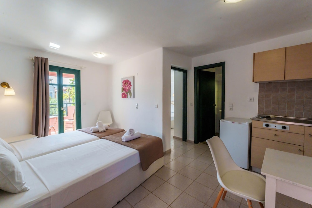 

Napoli - Heraklion - Kri-Kri Village Holiday Apts by Estia