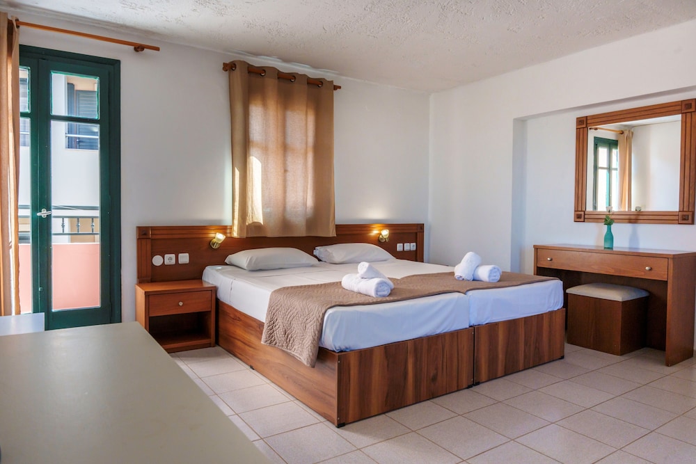 

Reggio Calabria - Heraklion - Kri-Kri Village Holiday Apts by Estia