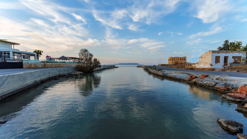 

Firenze - Heraklion - Kri-Kri Village Holiday Apts by Estia