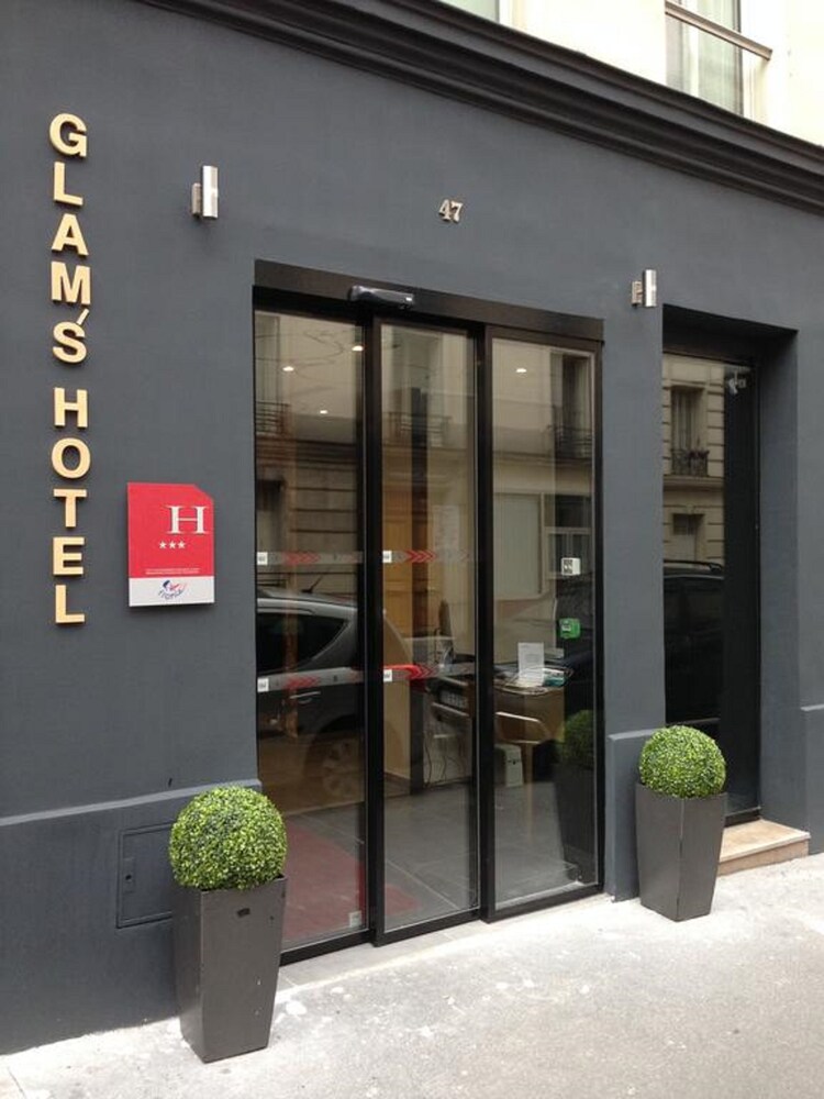 

Bari - Rungis - Le Glam's Hotel