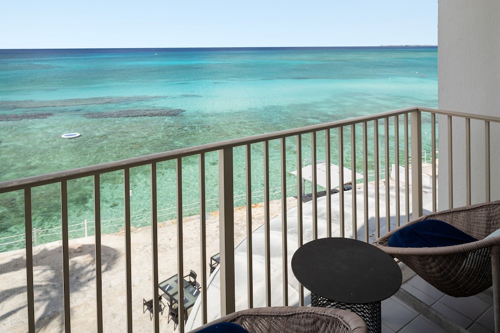 

Milano - Seven Mile Beach - Grand Cayman Marriott Resort