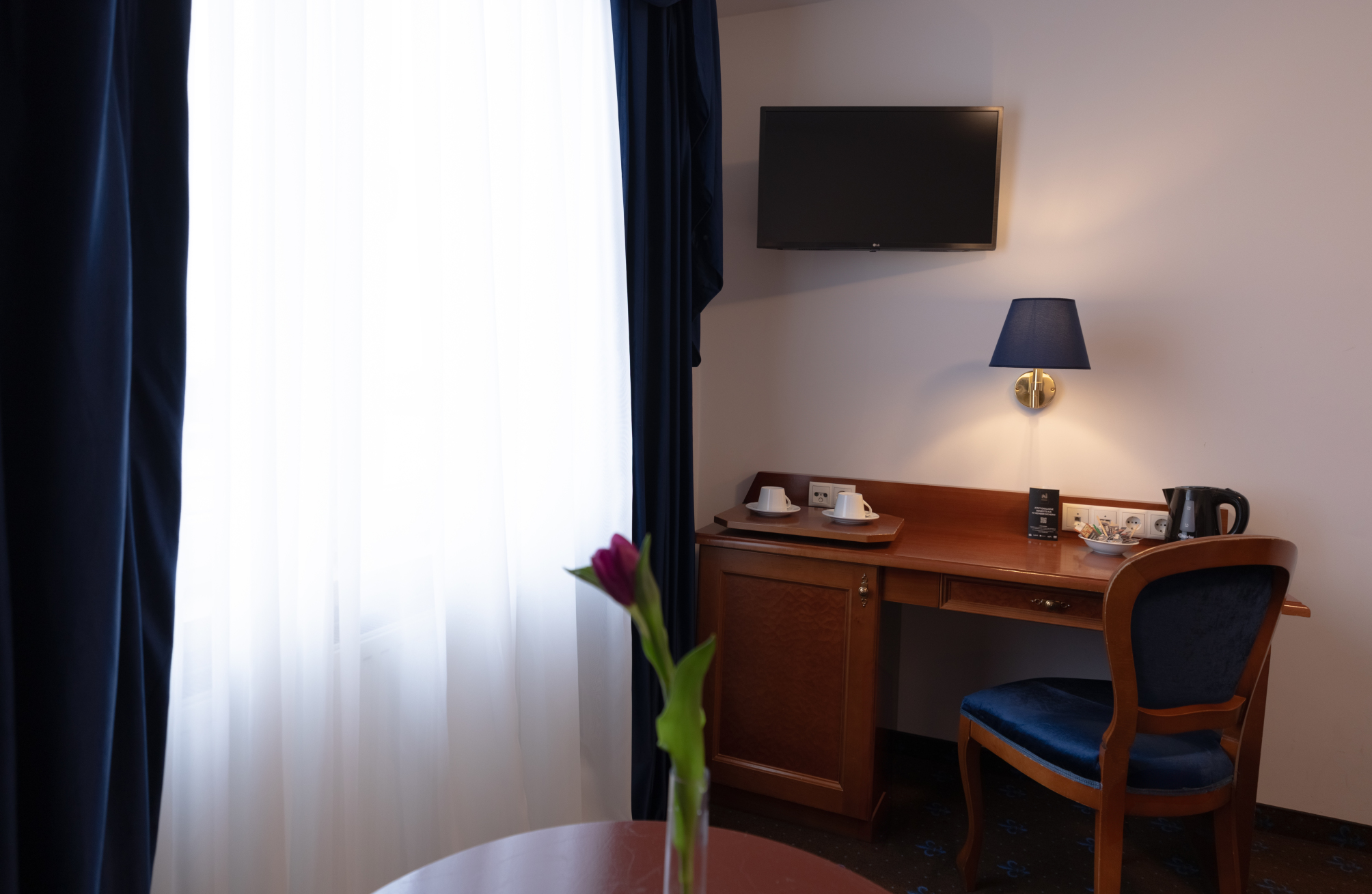 

Cagliari - Vienna, Aeroporto Internazionale di Vienna - Select Hotel Prinz Eugen Wien