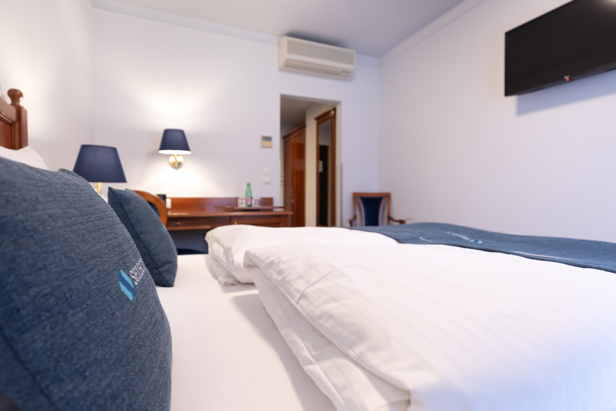 

Lamezia Terme - Vienna, Aeroporto Internazionale di Vienna - Select Hotel Prinz Eugen Wien