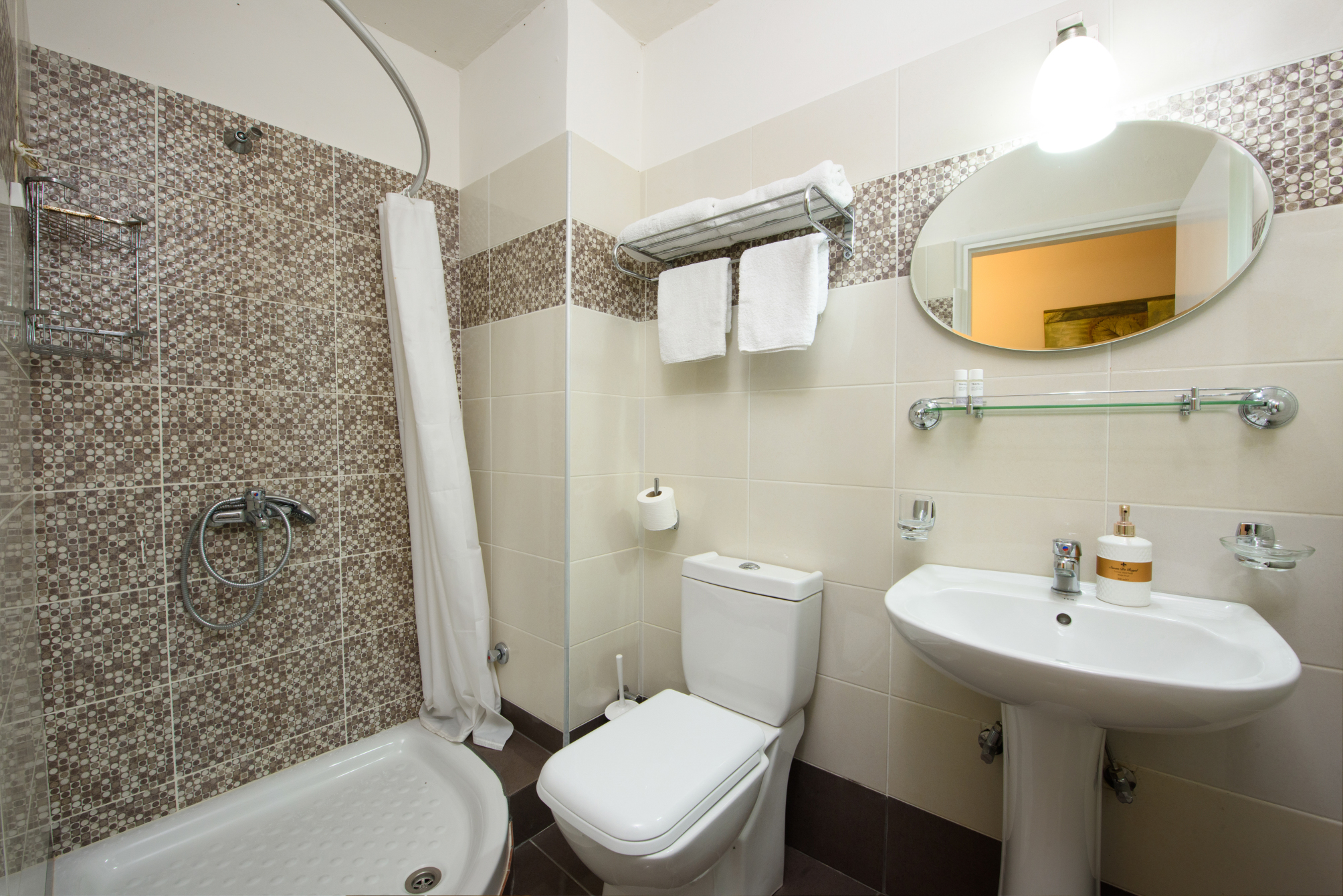 

Bologna - Kanoni - Pontikonisi Hotel & Suites