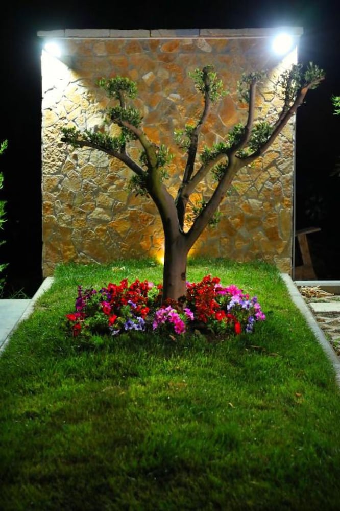 

Bari - Orikum - A&G Hotel