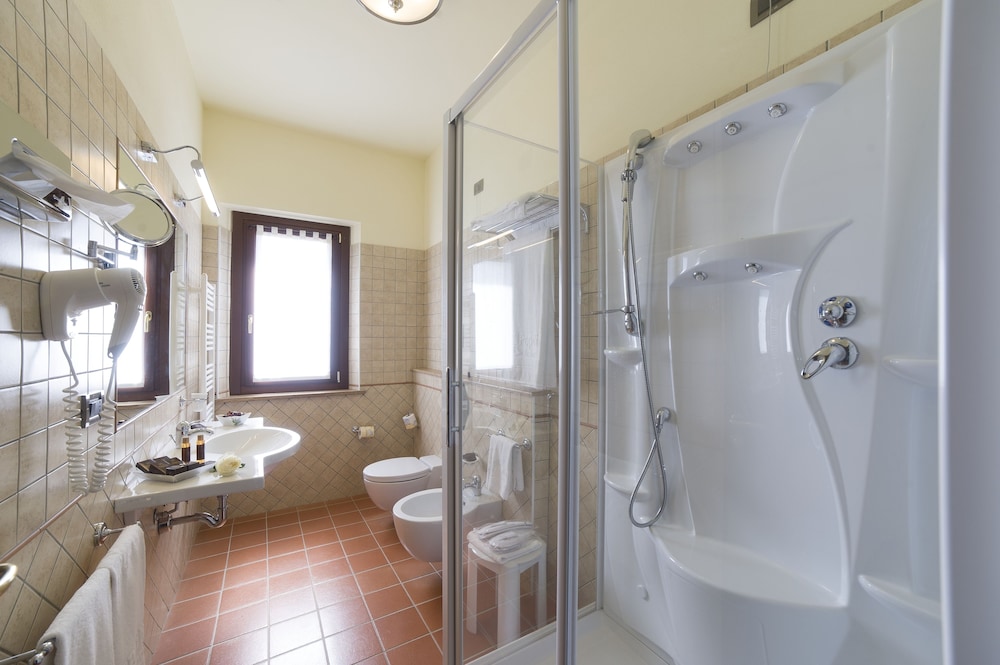 

Verona - Vibo Valentia - Popilia Country Resort