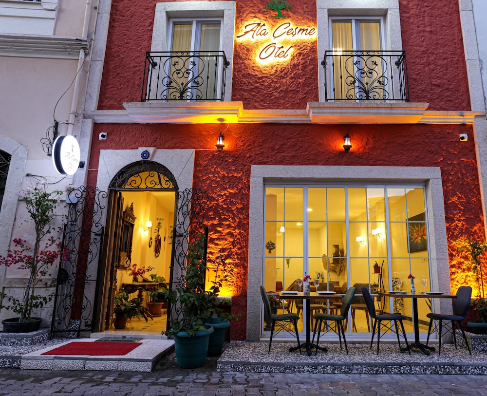 

Roma - Çeşme - AtaÇesme Otel