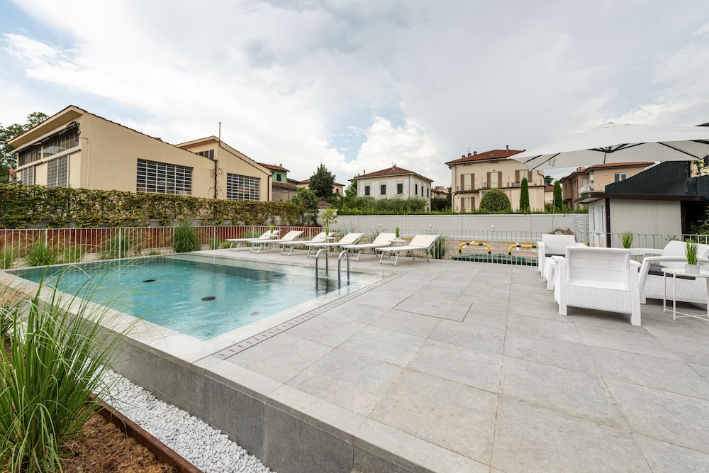 

Torino - Lucca - Villa Fedora Luxury Suites