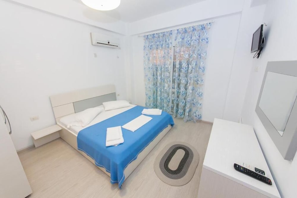 

Milano - Himarë - Hotel Stolis