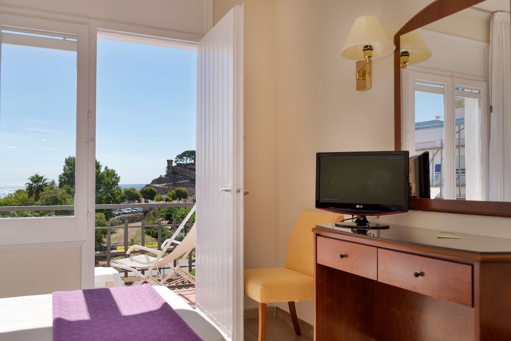 

Napoli - Tossa de Mar - RVHotels Avenida