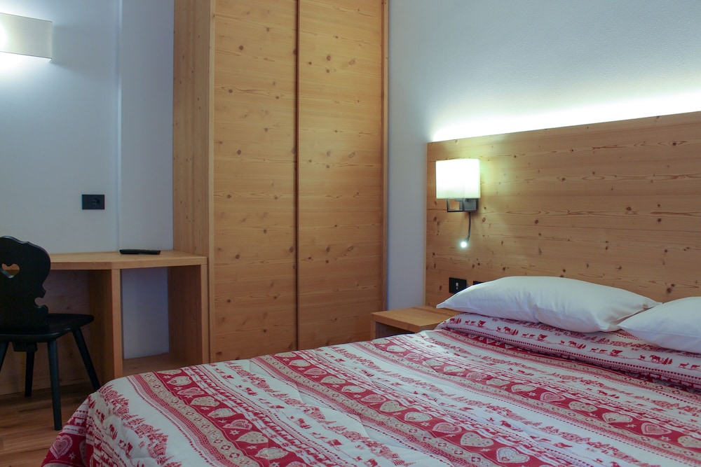 

Napoli - Pinzolo - Edelweiss Alpine Nature Hotel
