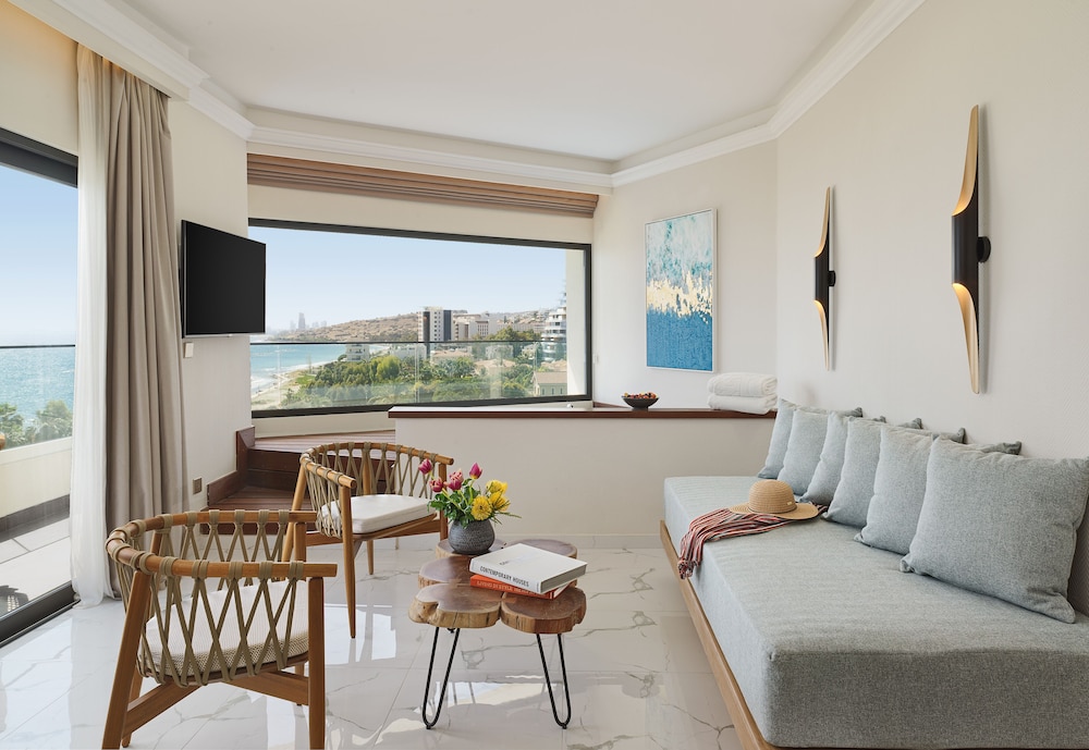 

Roma - Pyrgos - The GrandResort – Limited Edition by Leonardo Hotels