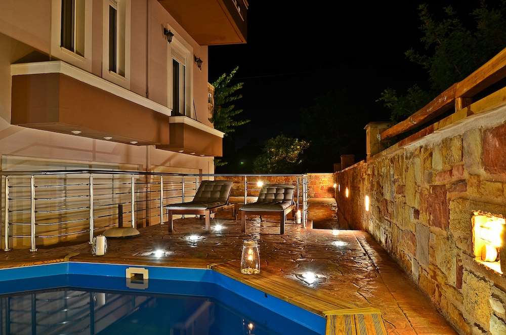 

Milano - Chios - Mastiha Villas in Town
