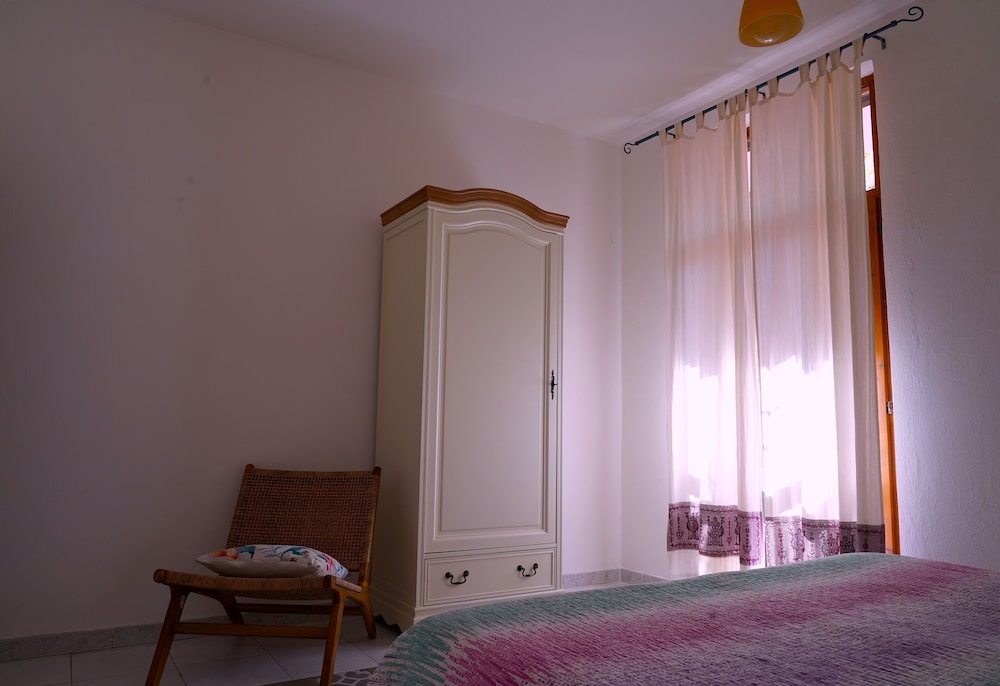 

Milano - Fertilia - Flowery Inn Villa