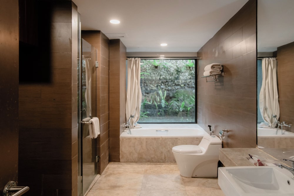 

Catania - Nusa Dua - Bali - Amaroossa Suite Bali