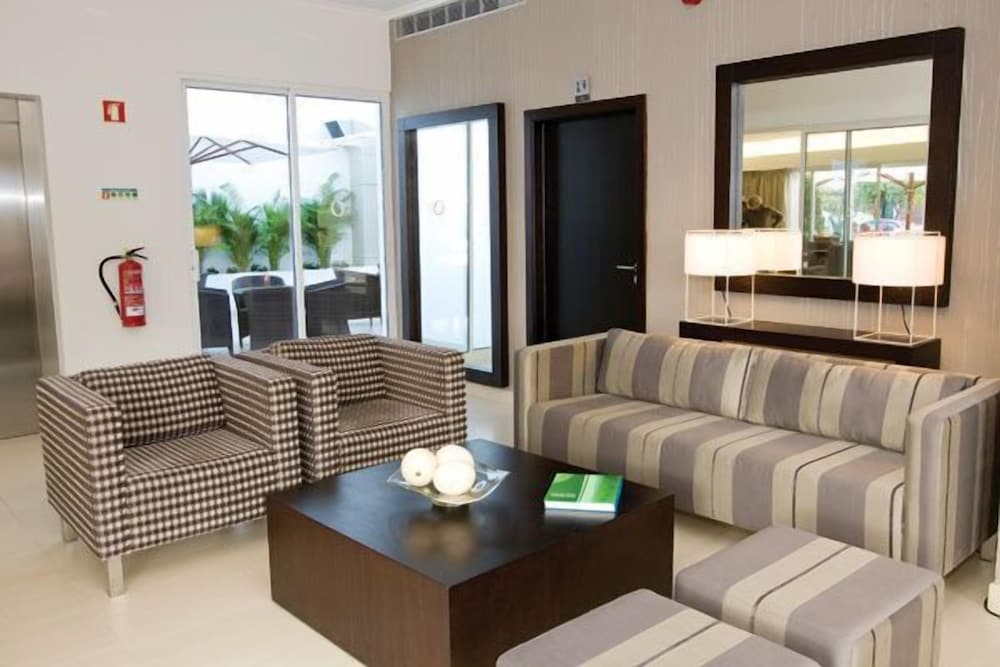 

Milano - Caniçal - White Waters Hotel