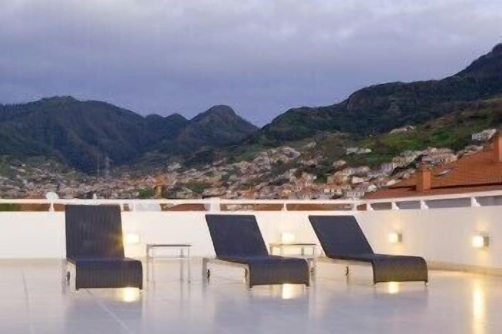 

Verona - Machico - Hotel White Waters