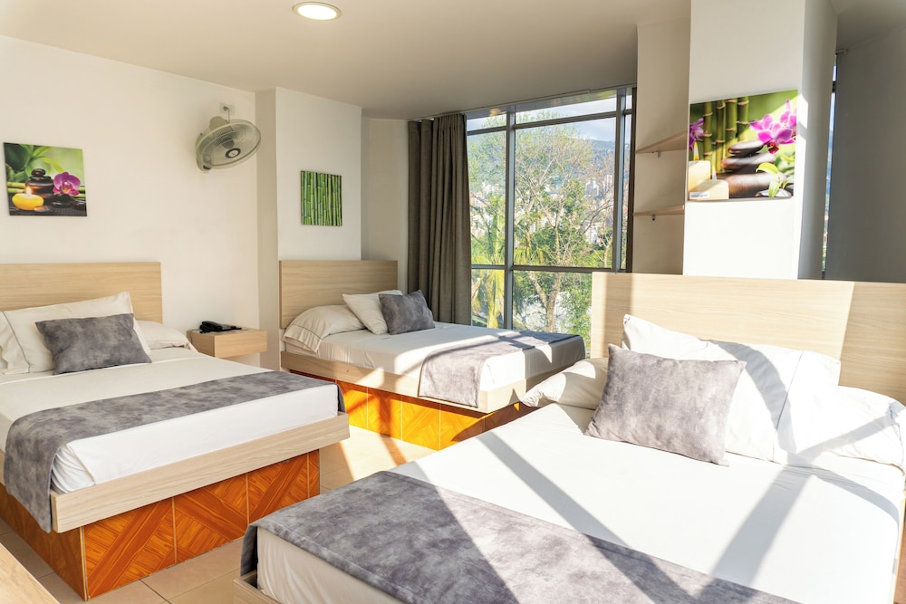 

Roma - Envigado - Hotel Alcaravan Medellín