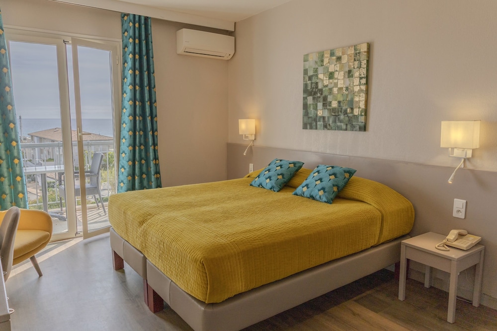

Bari - Favone - Hotel Maquis et Mer