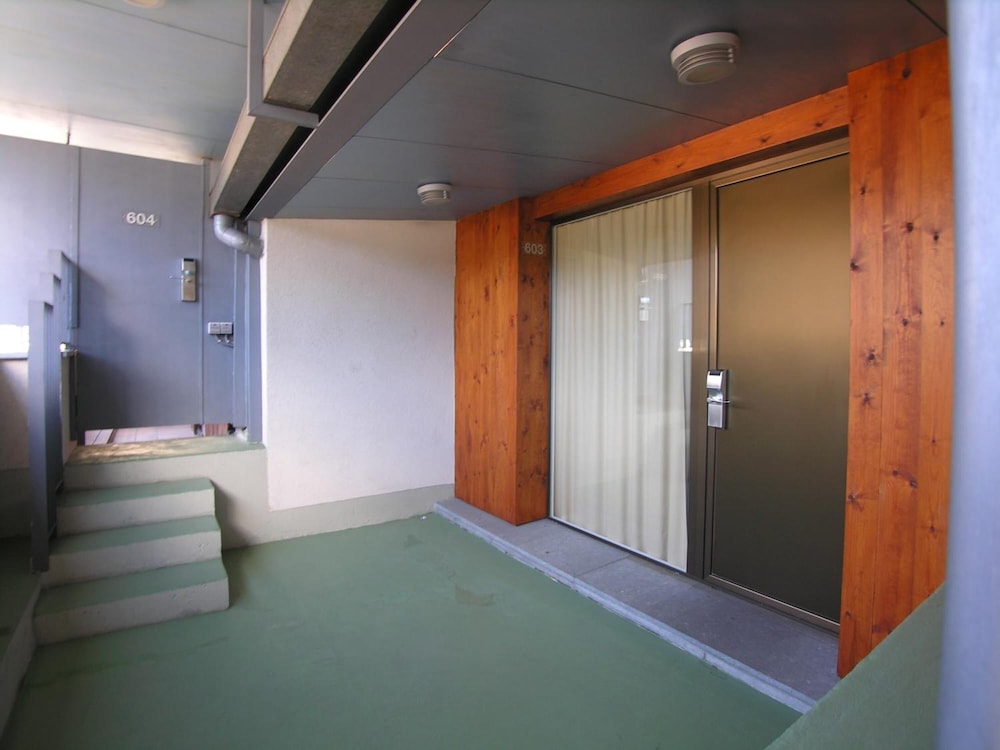 

Milano - Escaldes-Engordany - Espel