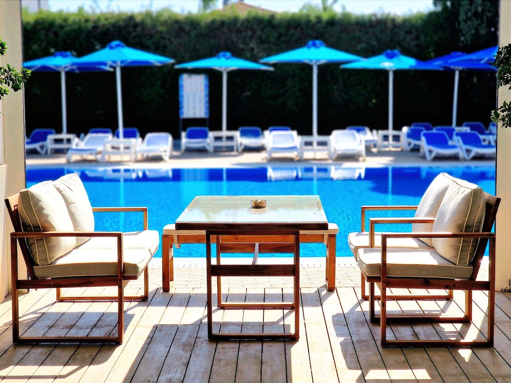 

Milano - Oroklini - Sveltos Hotel