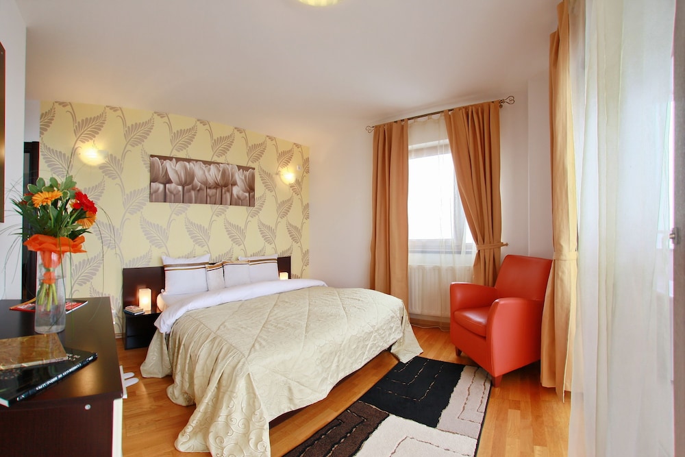 

Ancona - Otopeni - Monte Carlo Palace Suites