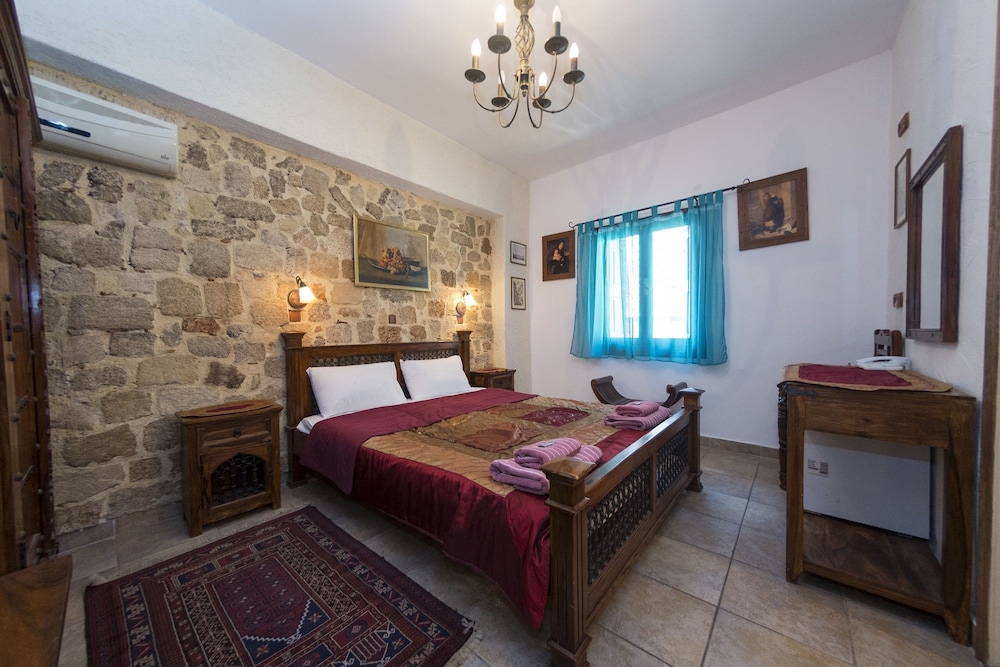 

Bologna - Rodi, Isole Greche - Spot Hotel