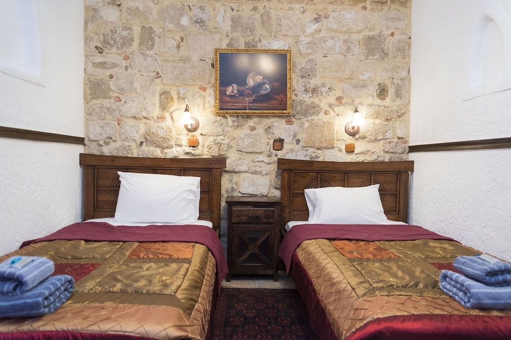 

Milano - Rodi, Isole Greche - Spot Hotel