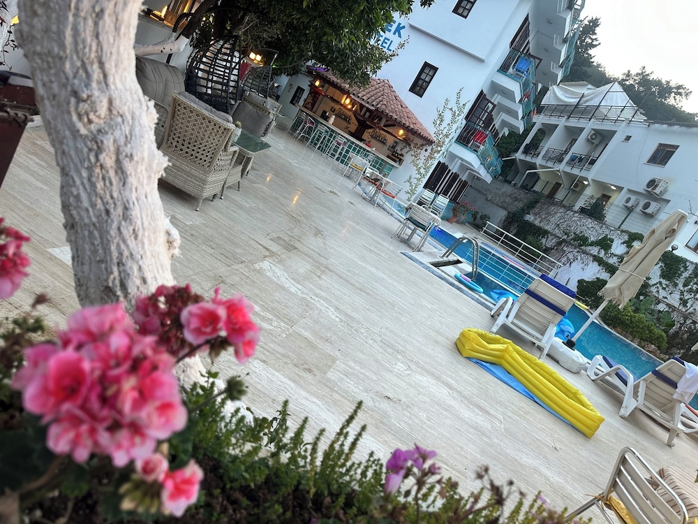 

Milano - Kemer - La Boutique Ipek