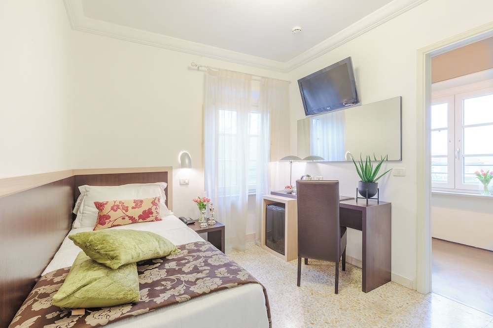 

Bologna - Lucca - Hotel Hambros - Il Parco in Villa Banchieri