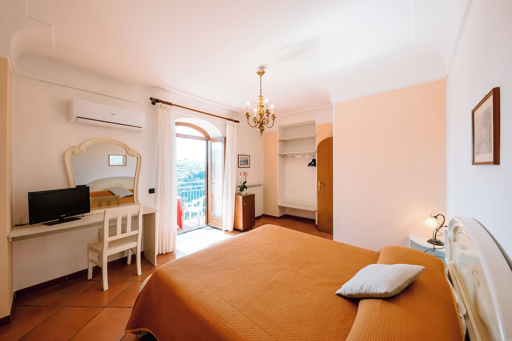 

Milano - Minori - Albergo La Margherita