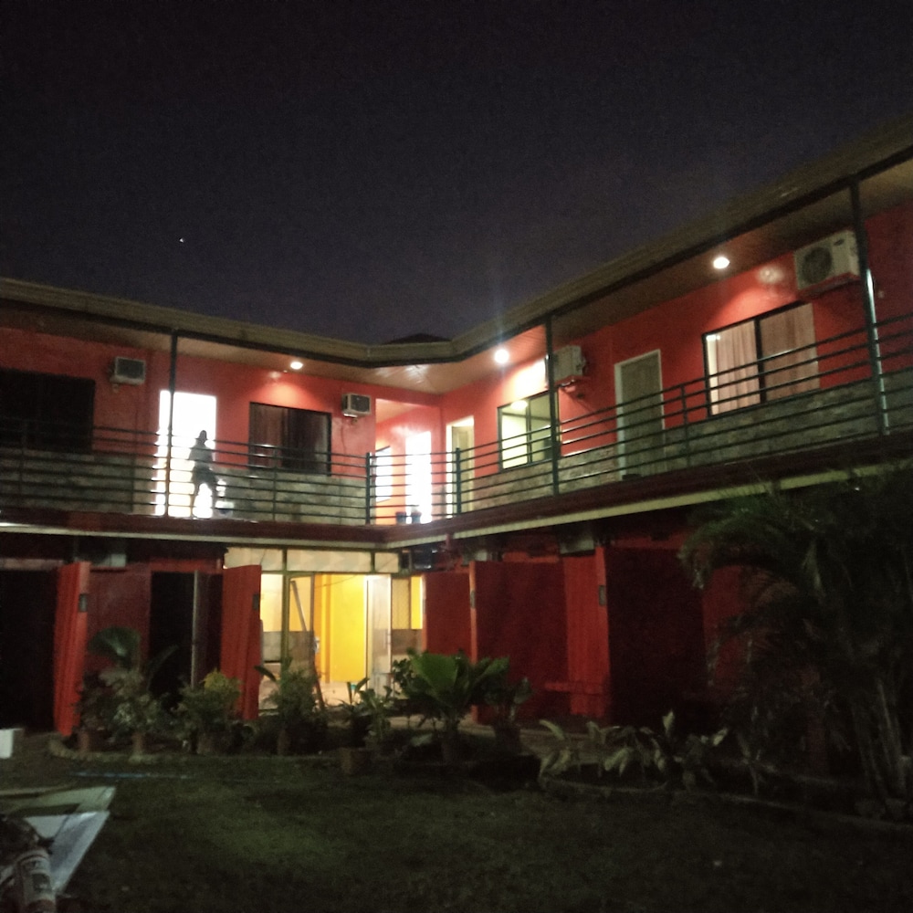 

Milano - Mactan - Max Travellers Inn