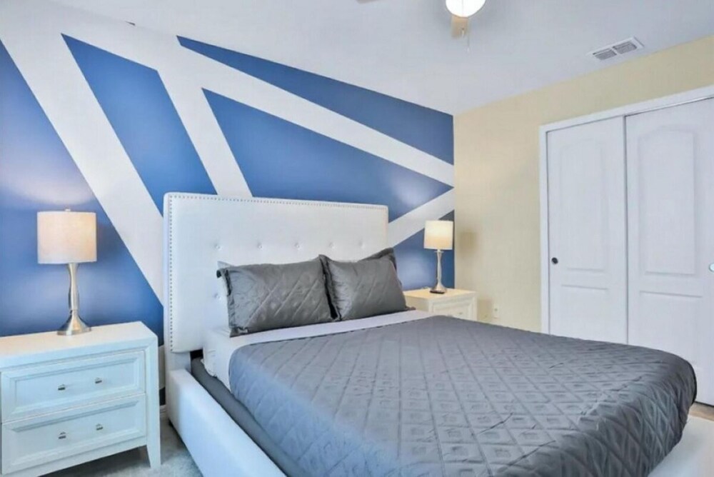 

Roma - Davenport (FL) - Tempo Trek Lodgings