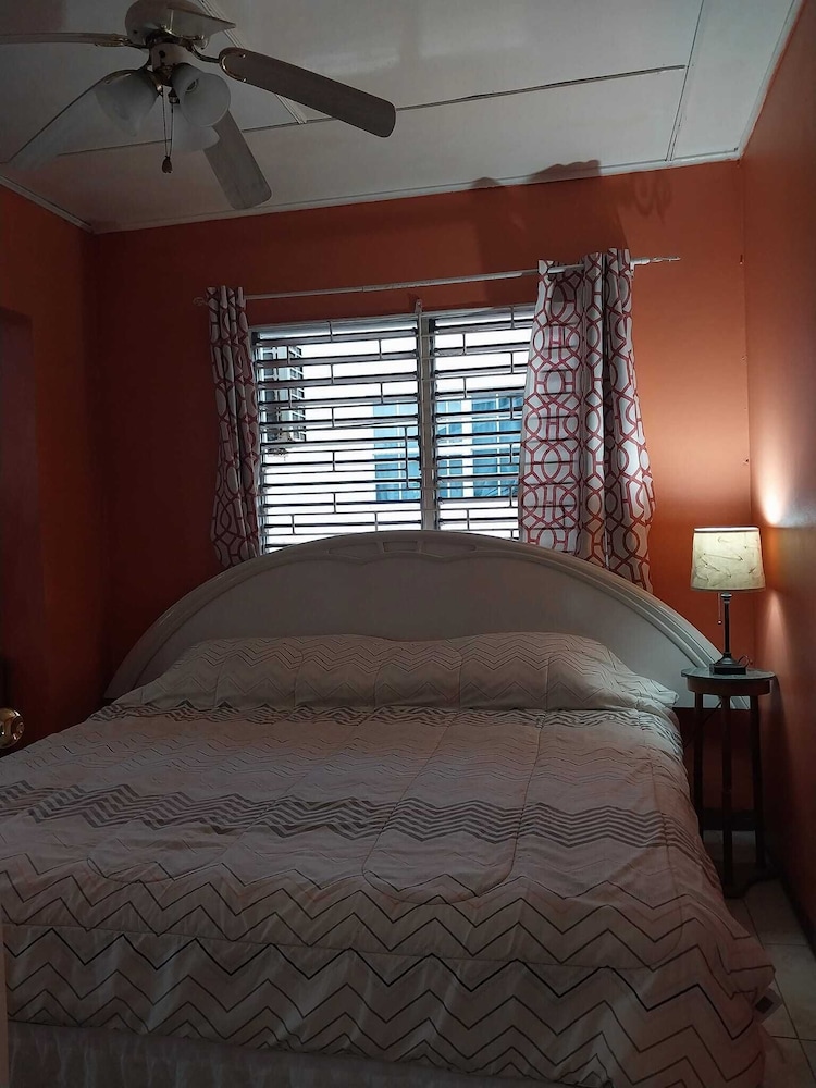 

Milano - Ocho Rios - Hunter's Rest Villa